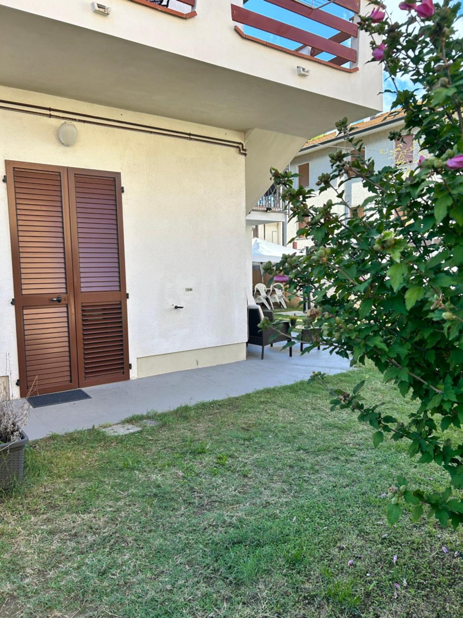 Sunflowers House Punta Marina Exterior photo